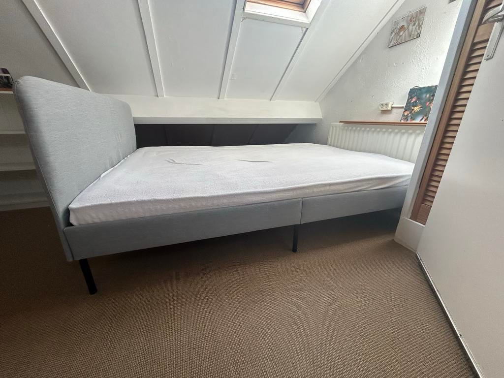 IKEA bed- Comfortabel en Stijlvol, Gebruikt, Tweepersoons, 200 cm, Grijs