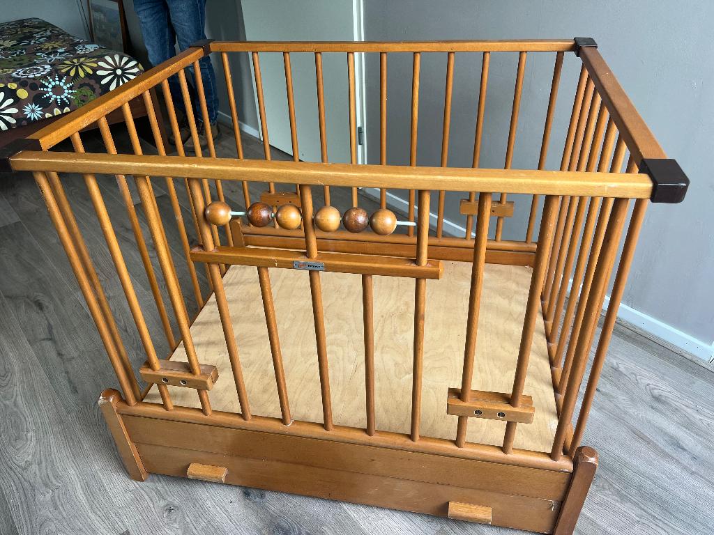 Baby box, Ophalen, Gebruikt, Vierkant, In hoogte verstelbaar