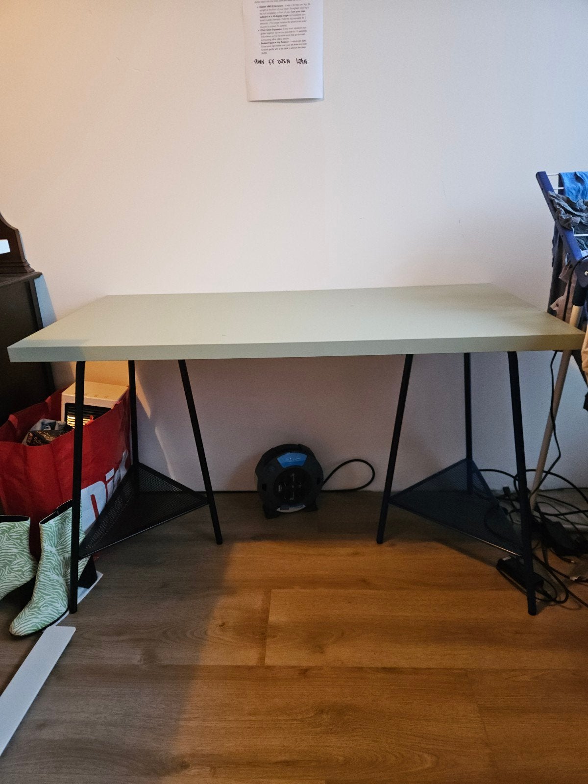 IKEA Lagkapten bureau met unieke poten - zo goed als nieuw, Ophalen, Demontabel, 120 cm, Scandinavisch