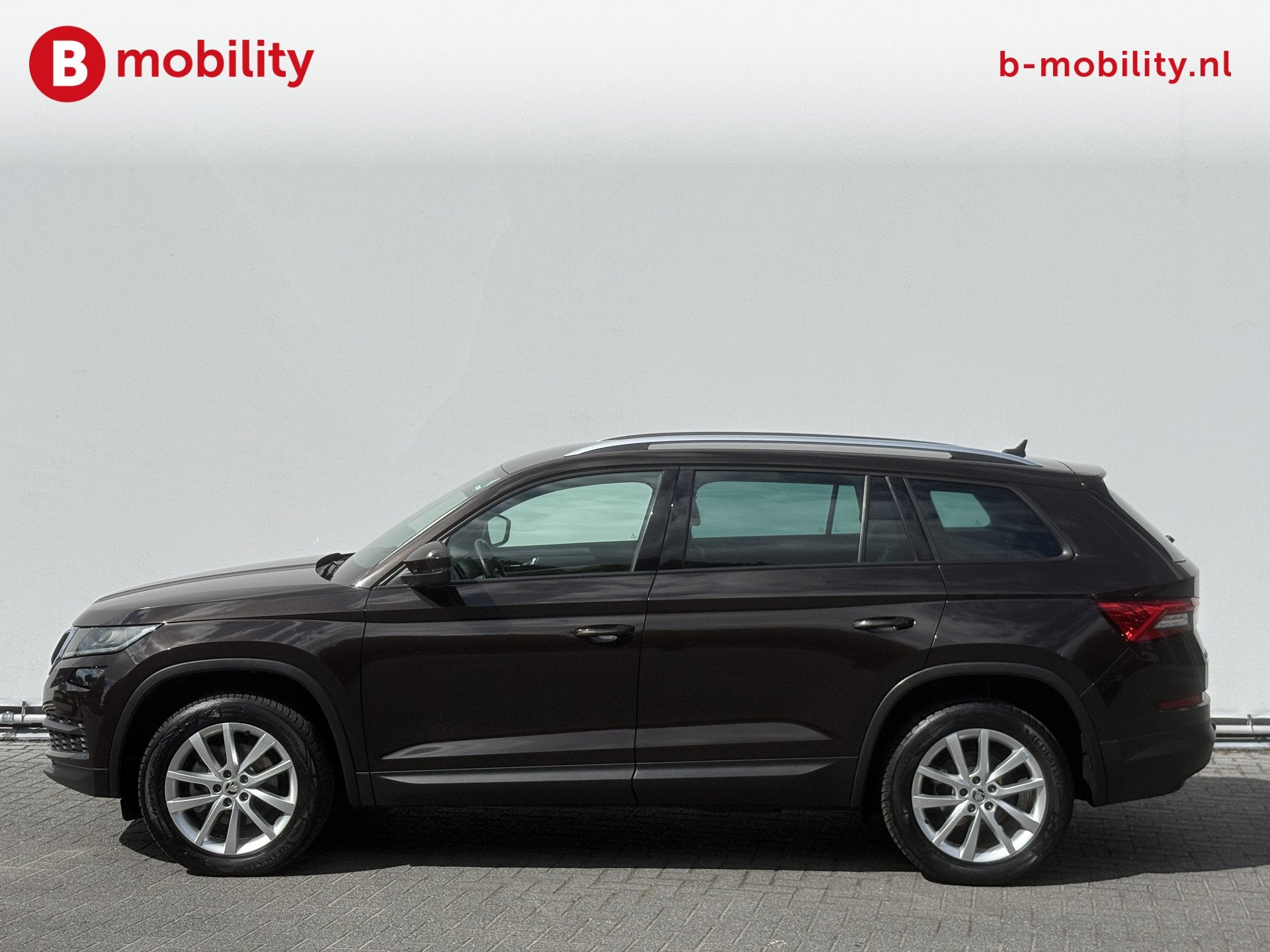 Skoda Kodiaq 1.5 TSI Business Edition 7-Pers DSG Automaat Tr, Auto's, Stof, 4 cilinders, 7 stoelen, Origineel Nederlands