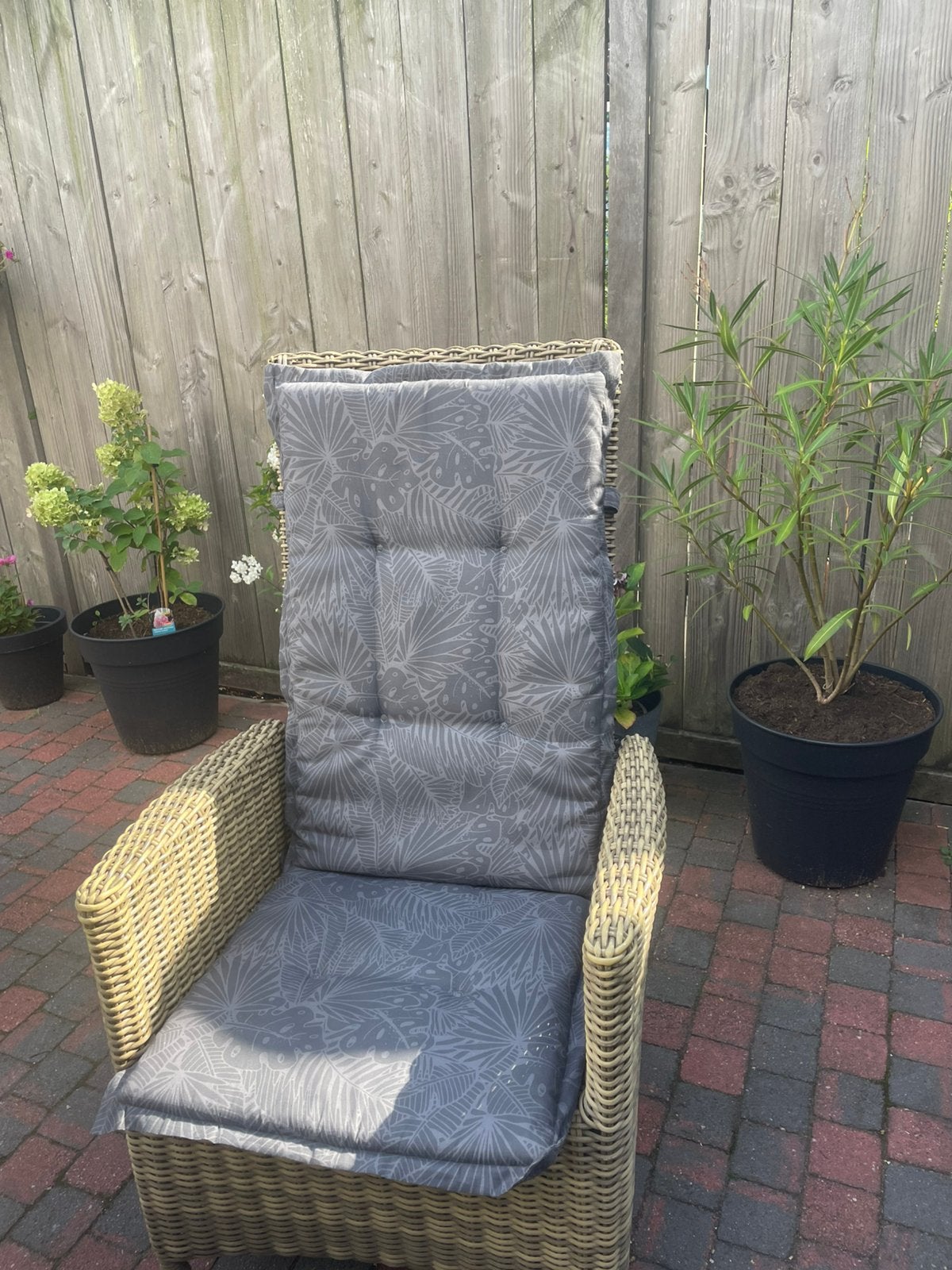 7 verstelbare tuinstoelen inclusief kussens, Ophalen, Gebruikt