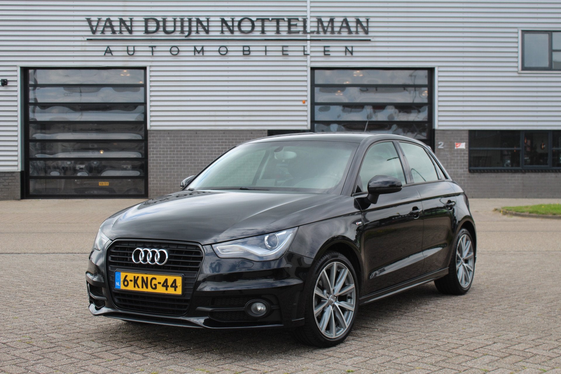 Audi A1 Sportback 1.2 TFSI Admired / S-Line / Leer / Led / N, Auto's, Voorwielaandrijving, 86 pk, Met garantie (alle), 4 stoelen