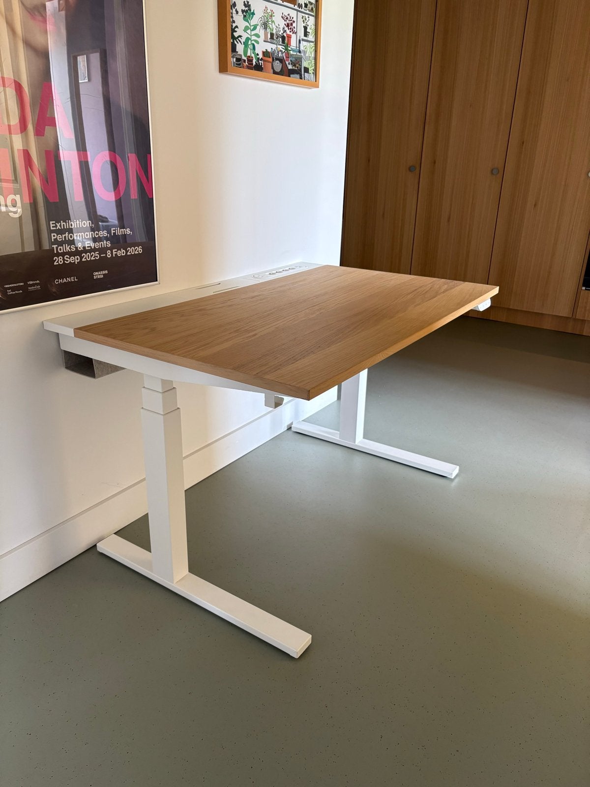 IKEA MITTZON Zit-sta bureau elektrisch 80x120 eikenfineer, Zit-sta bureau, Elektrisch, Hout, Bruin