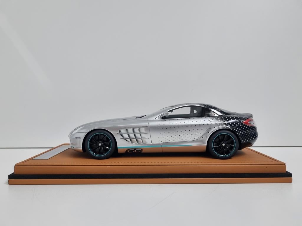 Ivy Merit
Mercedes-Benz SLR McLaren F1 1/60 1:18 Nieuw, Hobby en Vrije tijd, Modelauto's | 1:18, Nieuw, Auto, Ophalen of Verzenden