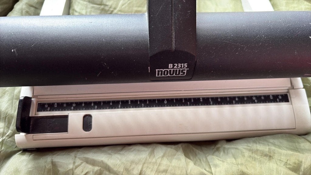 novus B 2315 23 gaats perforator, Diversen, Verzenden, Gebruikt