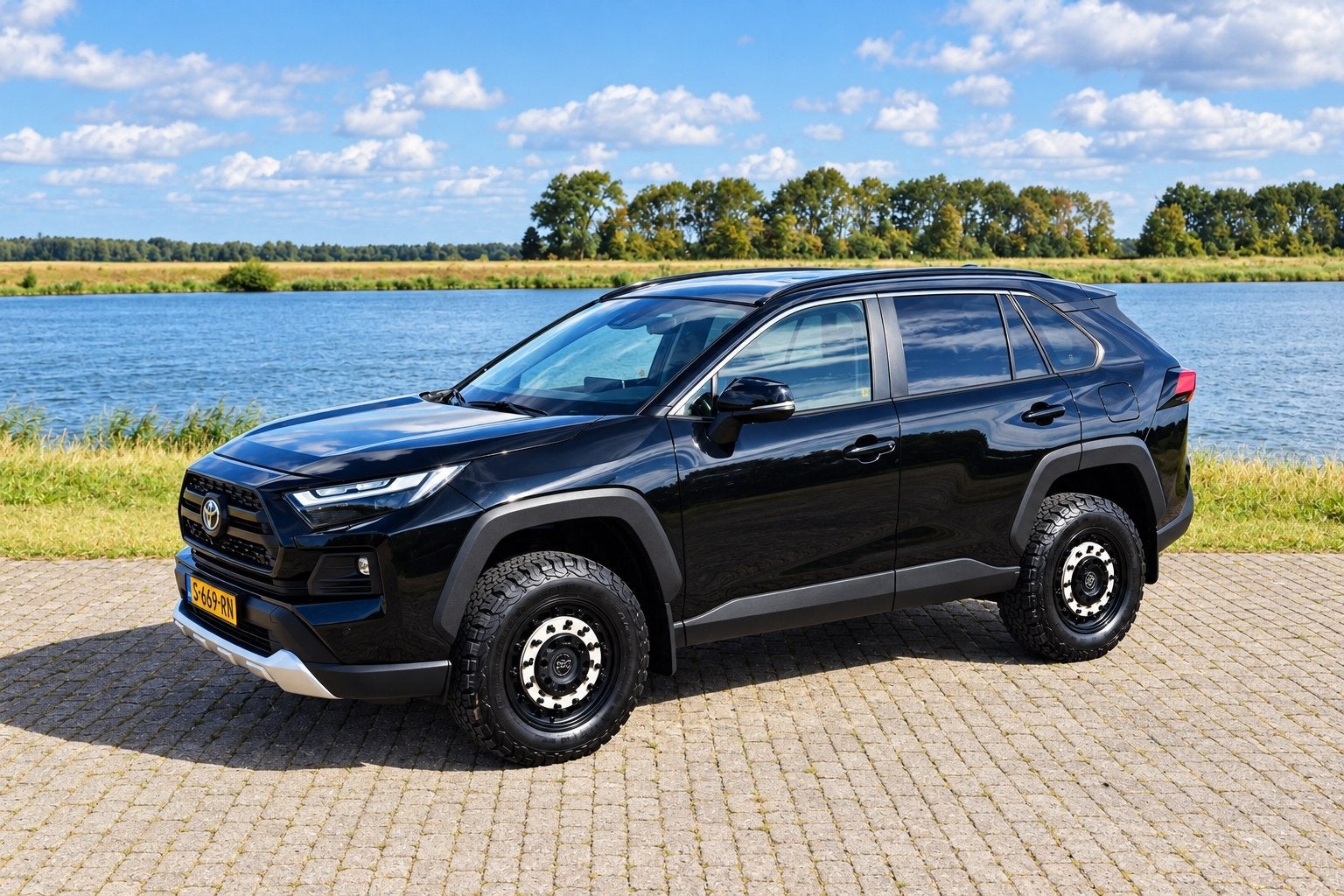 Toyota RAV4 2.5 Hybrid AWD ADV. (bj 2022, automaat), Auto's, Automaat, Gebruikt, Euro 6, 4 cilinders