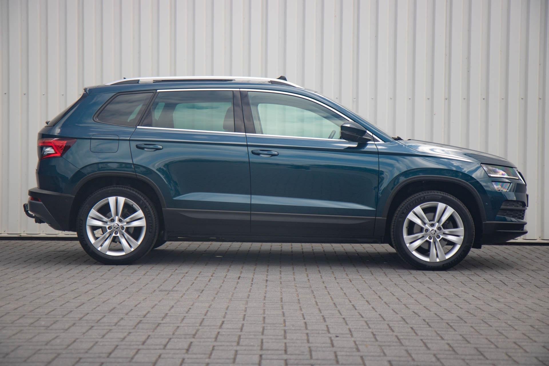 Skoda Karoq 1.0 TSI 115pk Style Business | Panoramadak | Can, Auto's, Skoda, Voorwielaandrijving, 12 maanden, Stof, Gebruikt