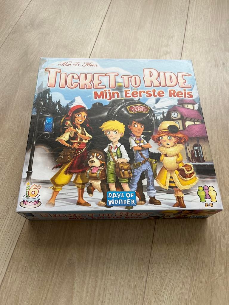 Ticket to Ride: Mijn Eerste Reis - Familiespel, Drie of vier spelers, Ophalen of Verzenden, Zo goed als nieuw