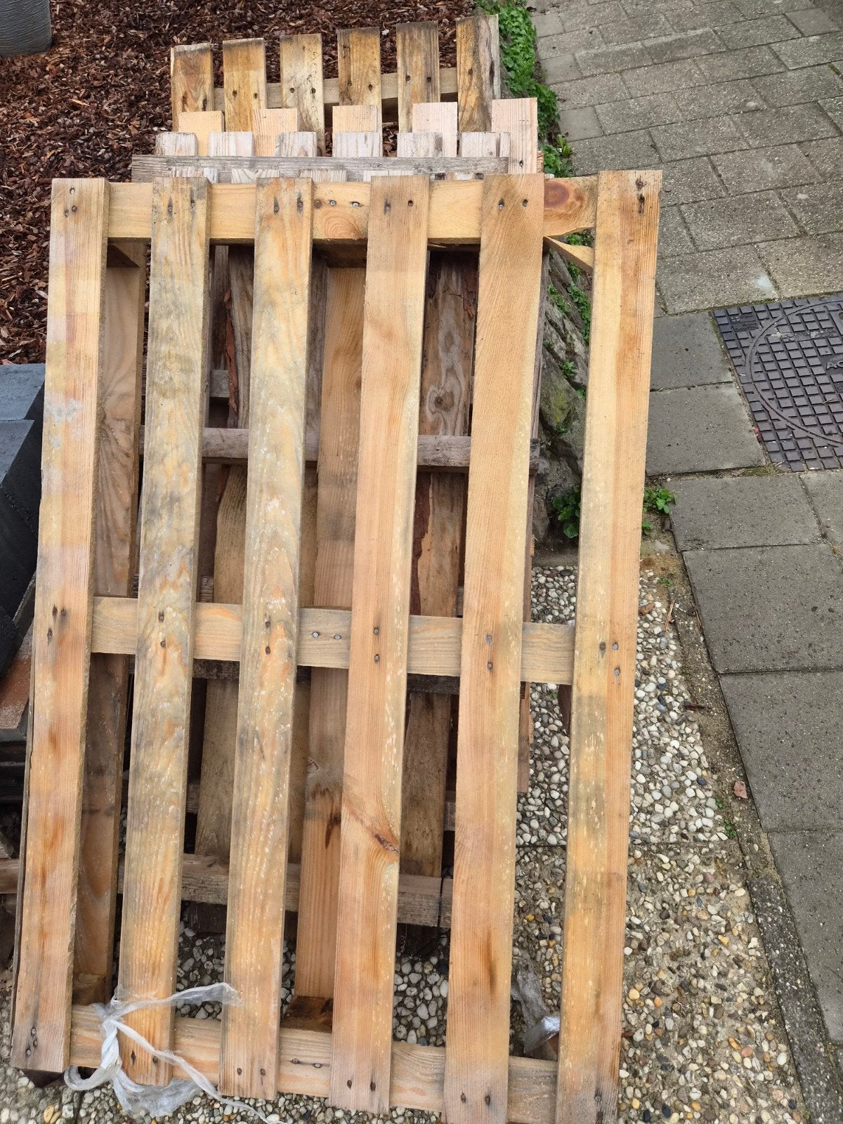 Gratis houten pallets af te halen, Ophalen, Gebruikt