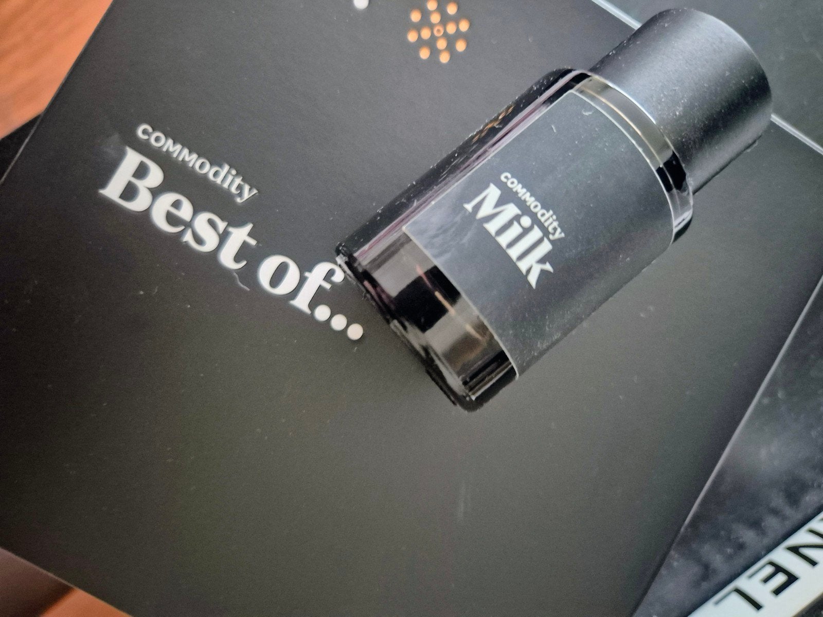 COMMODITY MILK sample proefje NIEUW parfum decant niche, Ophalen of Verzenden, Nieuw