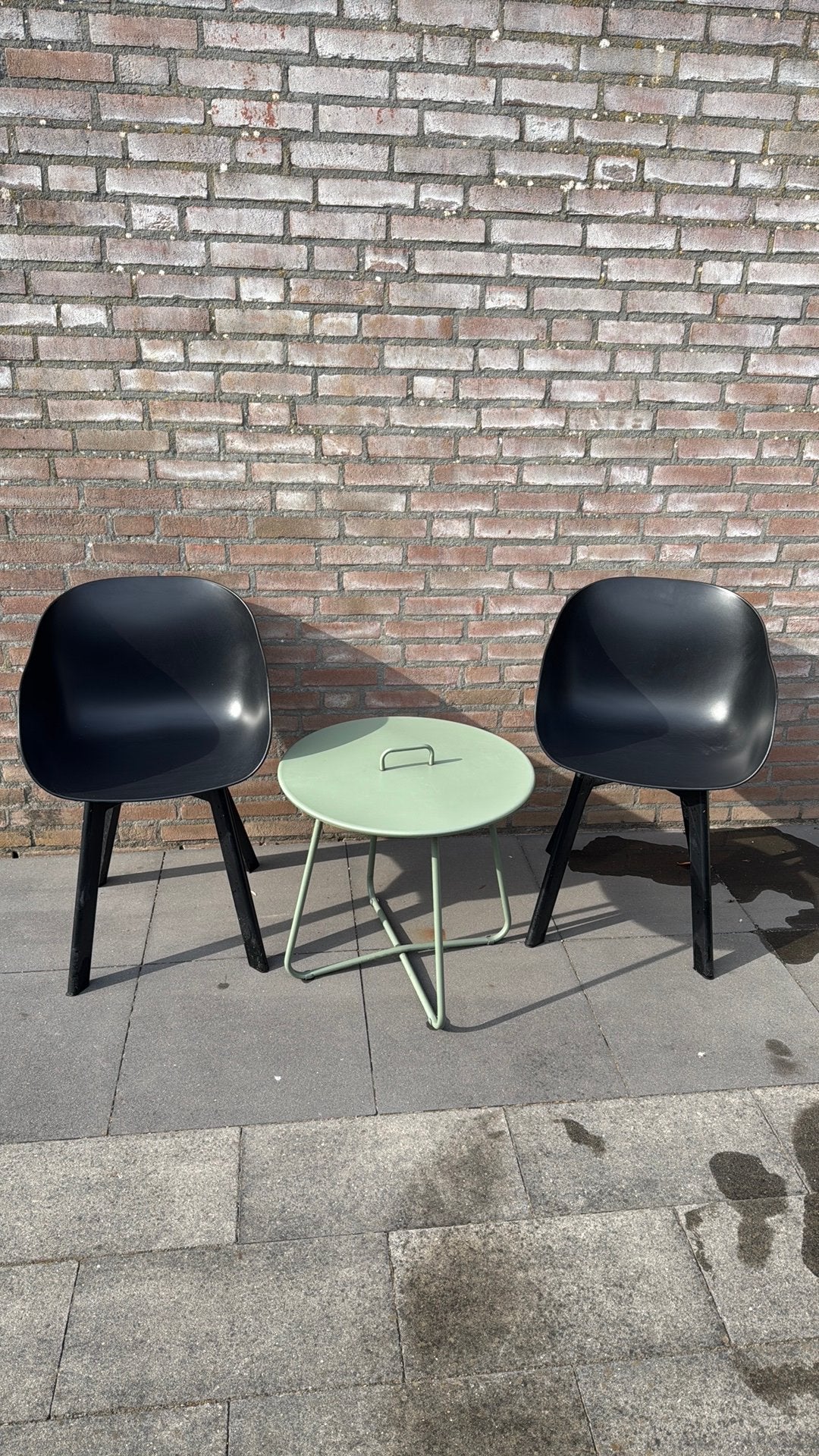 Twee stoelen en tafel voor buiten, Ophalen, Gebruikt, 2 zitplaatsen