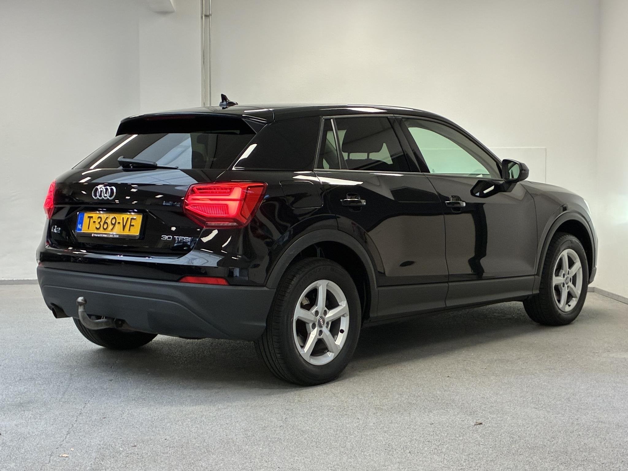 Audi Q2 30 TFSI Sport Edition | TREKHAAK | ADAP. CRUISE | ST, Auto's, Gebruikt, Zwart, Bedrijf, 19 km/l