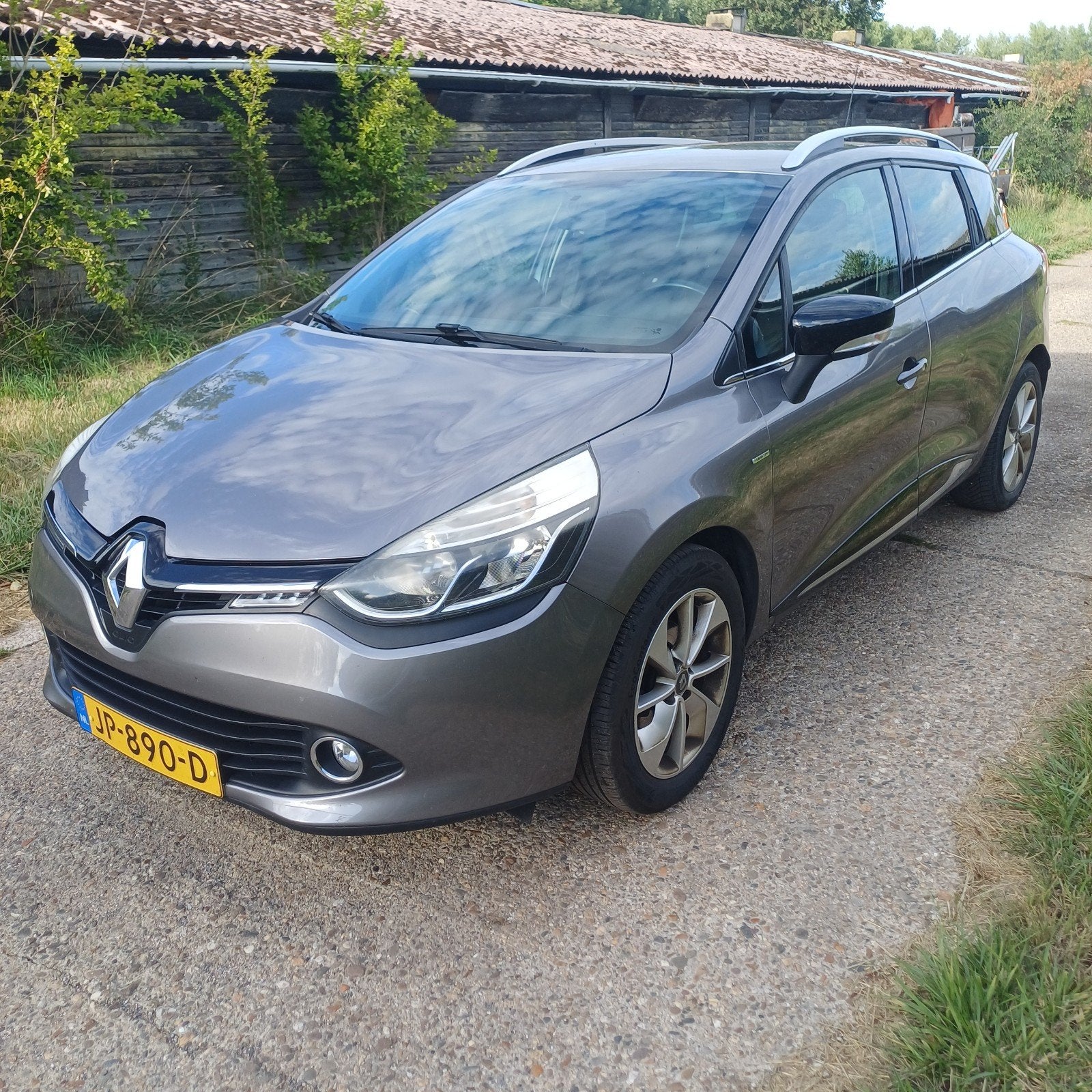 Renault Clio 0.9 TCE 90 Estate 2016 Grijs, Auto's, Renault, Voorwielaandrijving, 898 cc, 580 kg, 1064 kg
