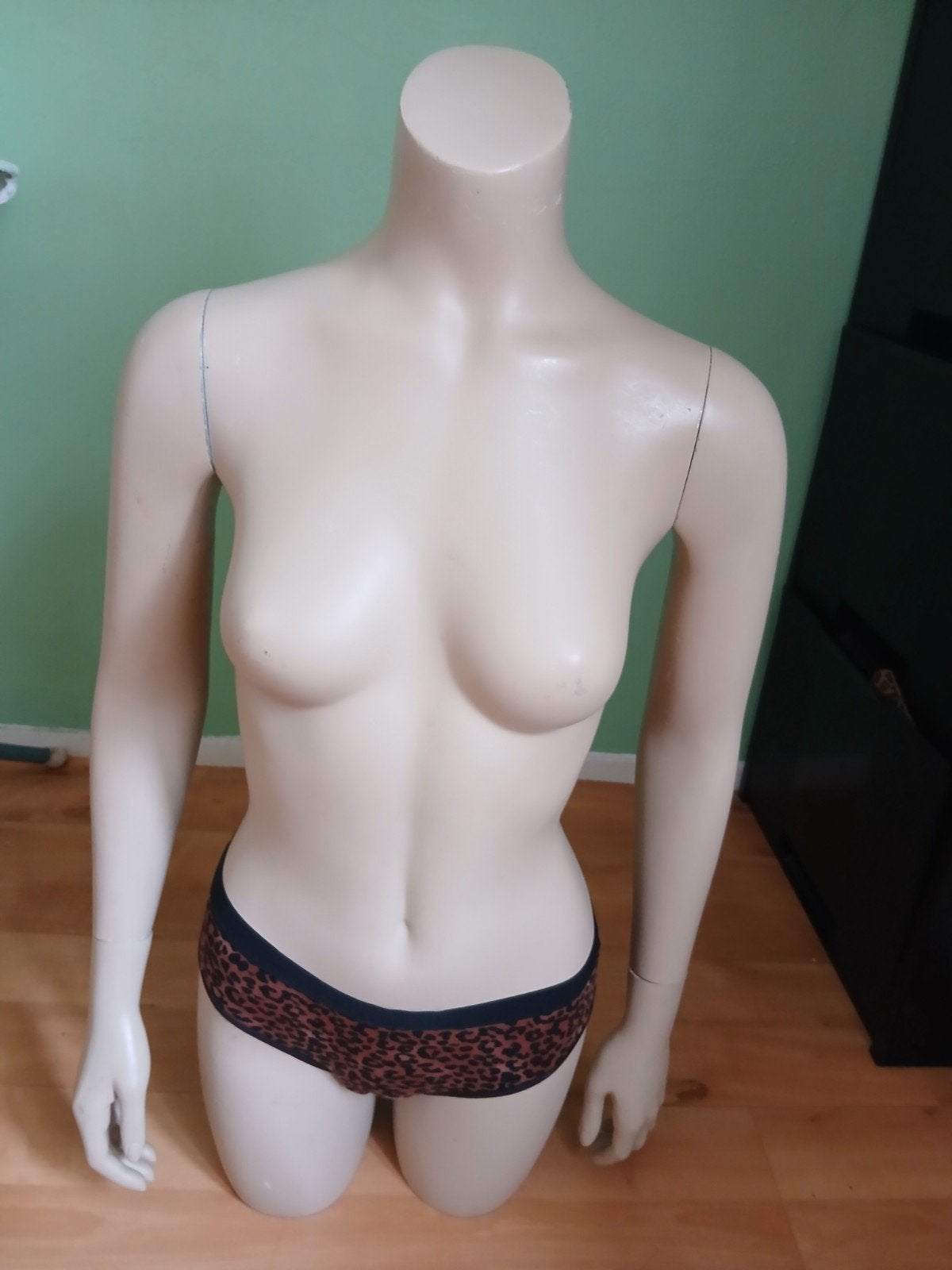 vrouwlijk paspop/ torso te koop, Ophalen, Zo goed als nieuw