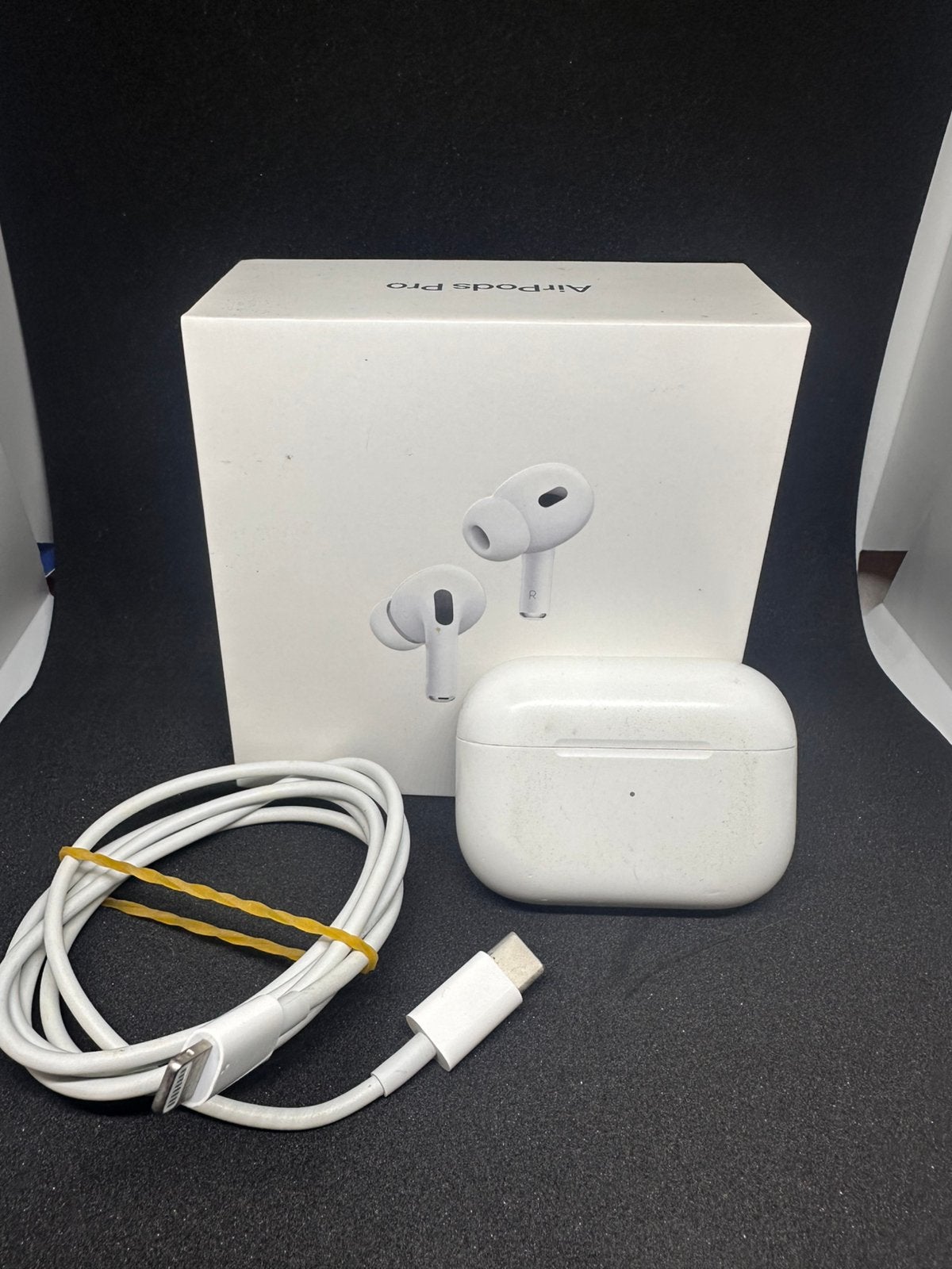 Air pods pro 2 (icl doosje en kabel), Bluetooth, In gehoorgang (in-ear), Ophalen of Verzenden, Zo goed als nieuw