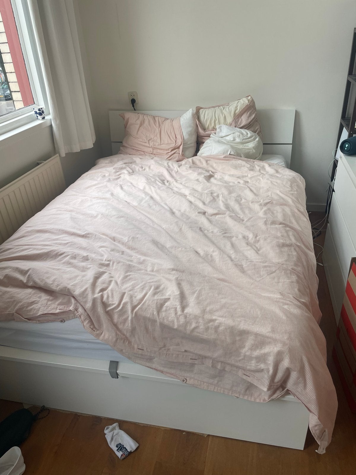 IKEA MALM bed met opbergruimte - Wit, 140x200 cm, Huis en Inrichting, Ophalen, Verstelbaar, Wit, Tweepersoons