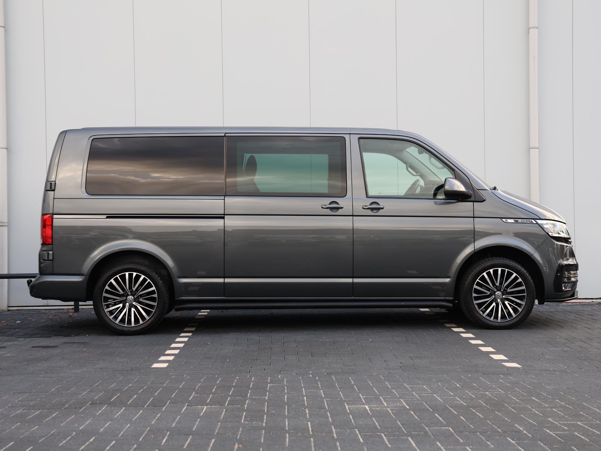 Volkswagen Transporter 2.0 TDI 150 pk DSG DC Bulli | Dubbele, Stof, 4 cilinders, 150 pk, Volkswagen
