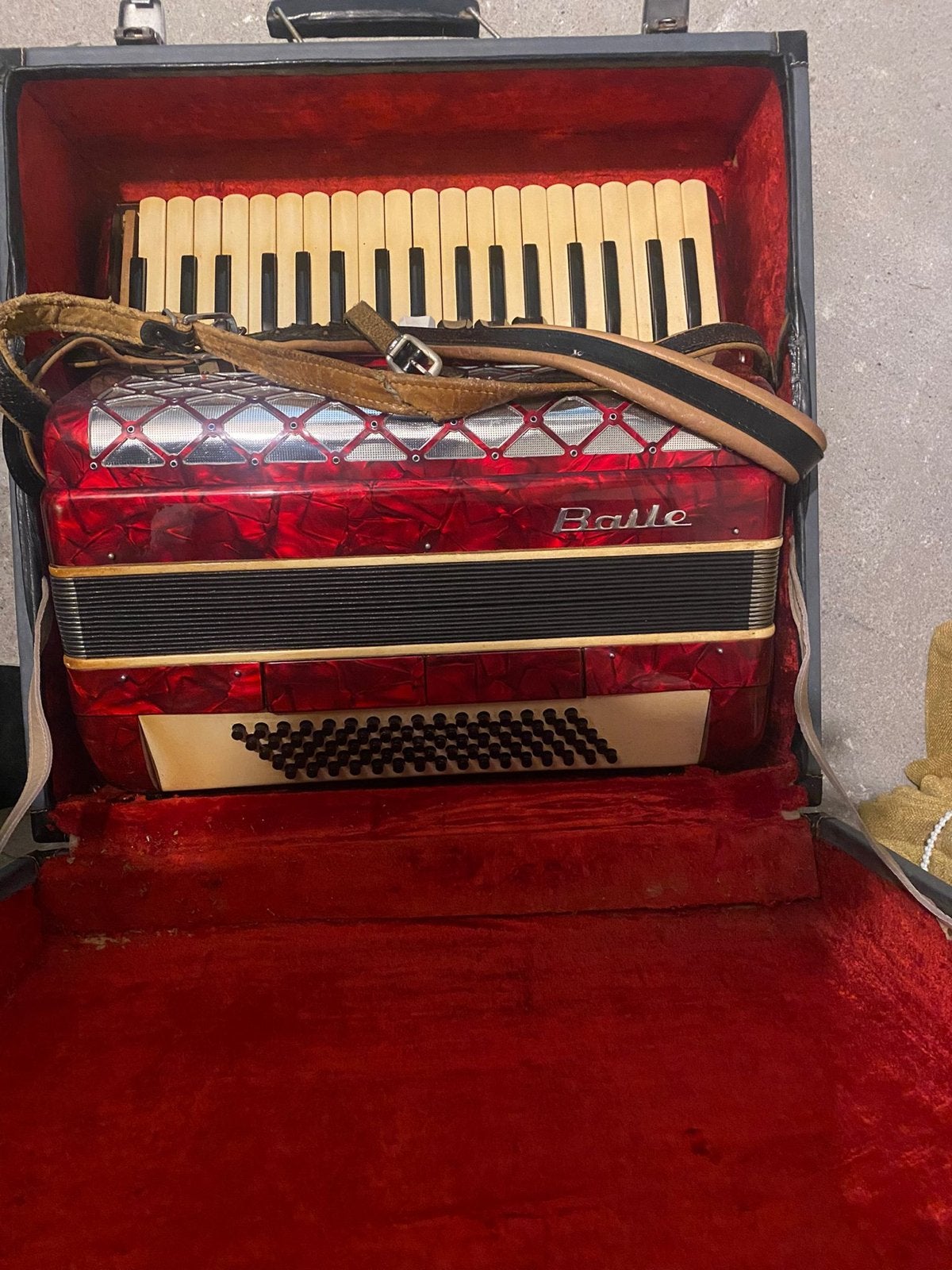Gebruikte Balle accordeon - 1 toets defect, Gebruikt, Toetsaccordeon, Met koffer, Ophalen