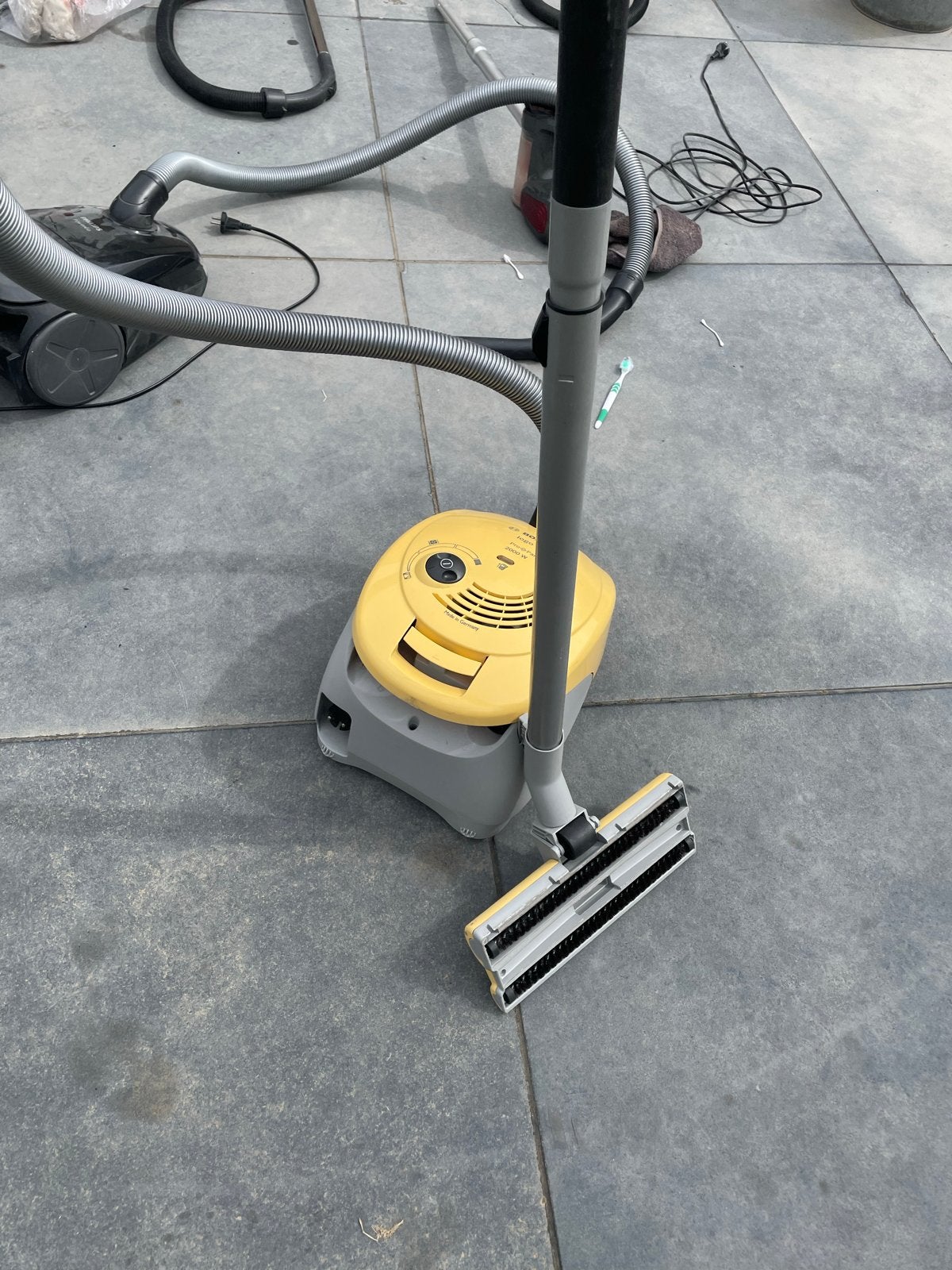 Bosch Logo Pro Parquet 2000W stofzuiger met stofzakken, Gebruikt, Bosch, 2000 watt of meer, Ophalen
