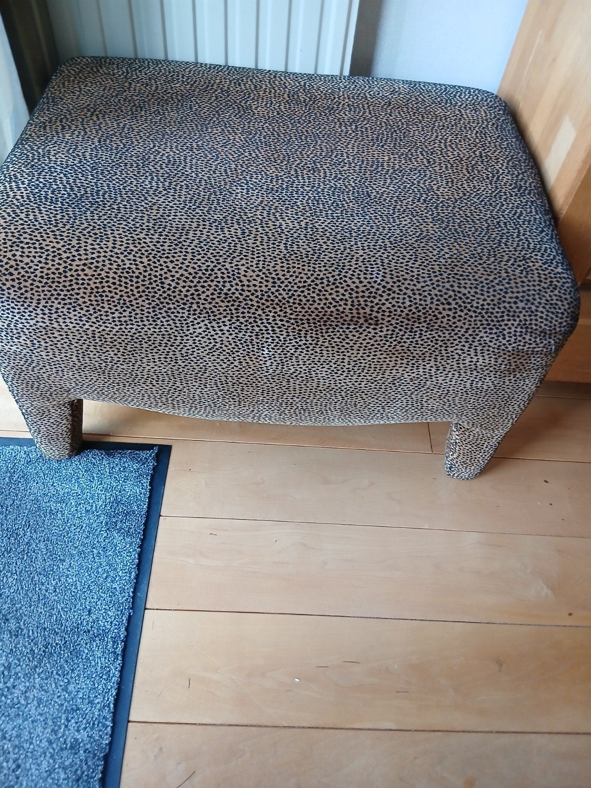 Hocker met dierenprint, Minder dan 50 cm, Gebruikt, Modern, Speels, Vierkant