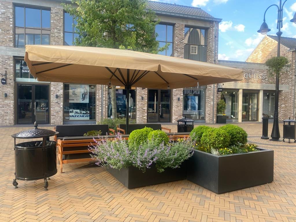 Nieuwe Professionele Parasol 400x400 met Inground & Hoes, Ophalen of Verzenden, Zo goed als nieuw