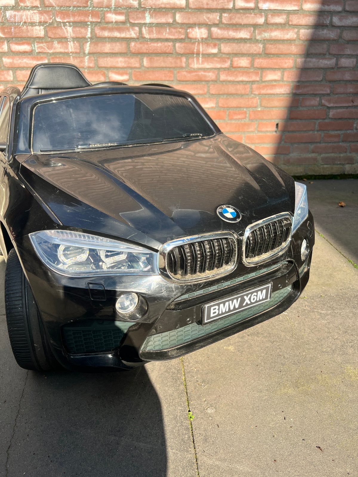BMW X6 Elektrisch kinderauto met afstandsbediening, Gebruikt