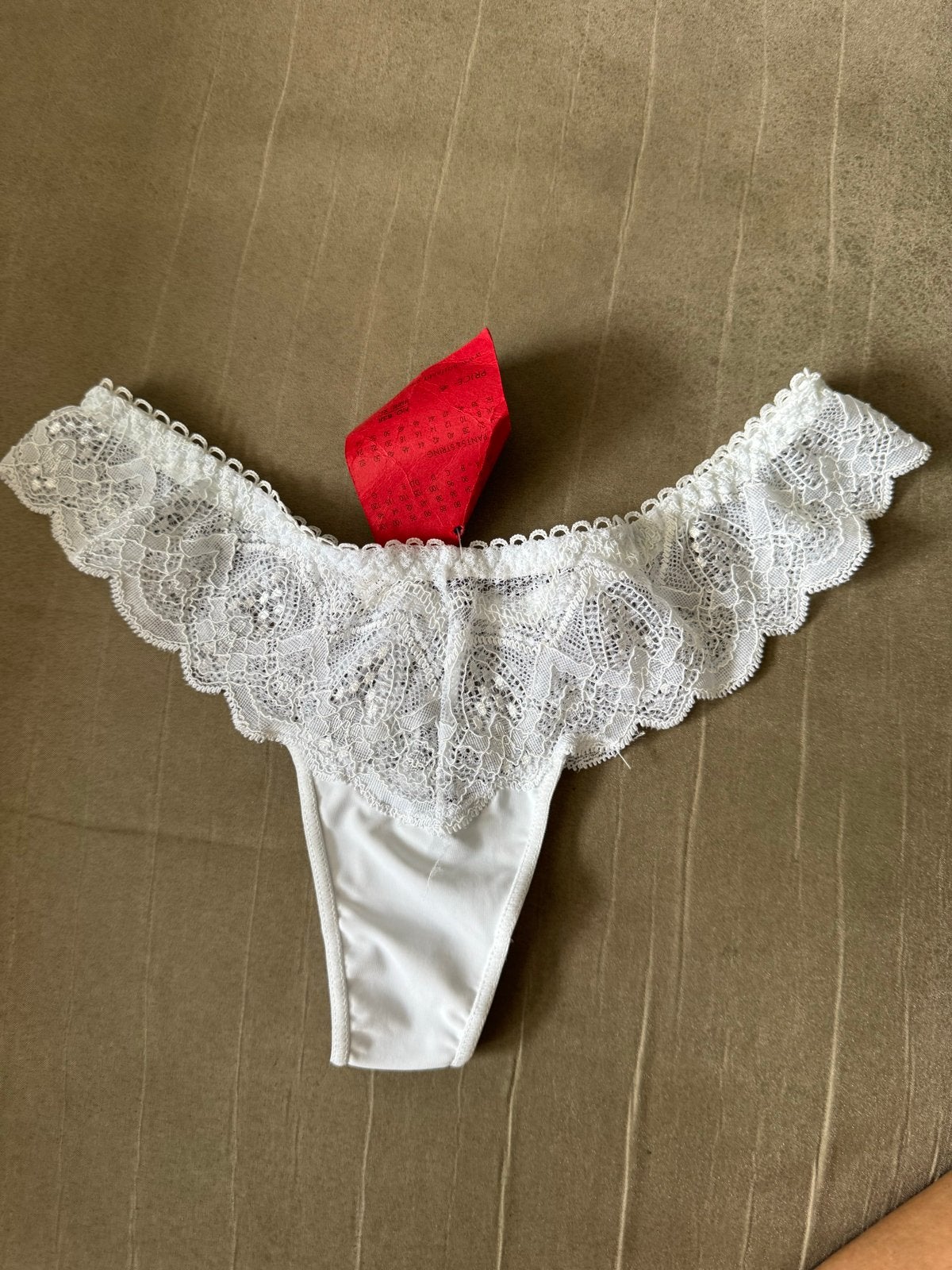 Witte kanten string, Kleding | Dames, Ondergoed en Lingerie, Ophalen of Verzenden, Wit, String