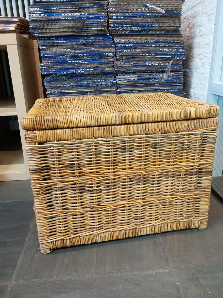 Rotan Opberg mand met deksel, Ophalen, 50 tot 100 cm, 50 tot 75 cm, 50 tot 75 cm