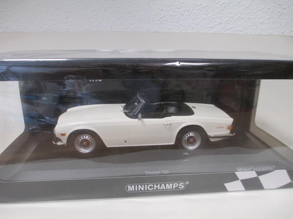 Triumph TR-6 1969 Minichamps 1/18, Hobby en Vrije tijd, Modelauto's | 1:18, Ophalen of Verzenden, Nieuw, Auto, MiniChamps