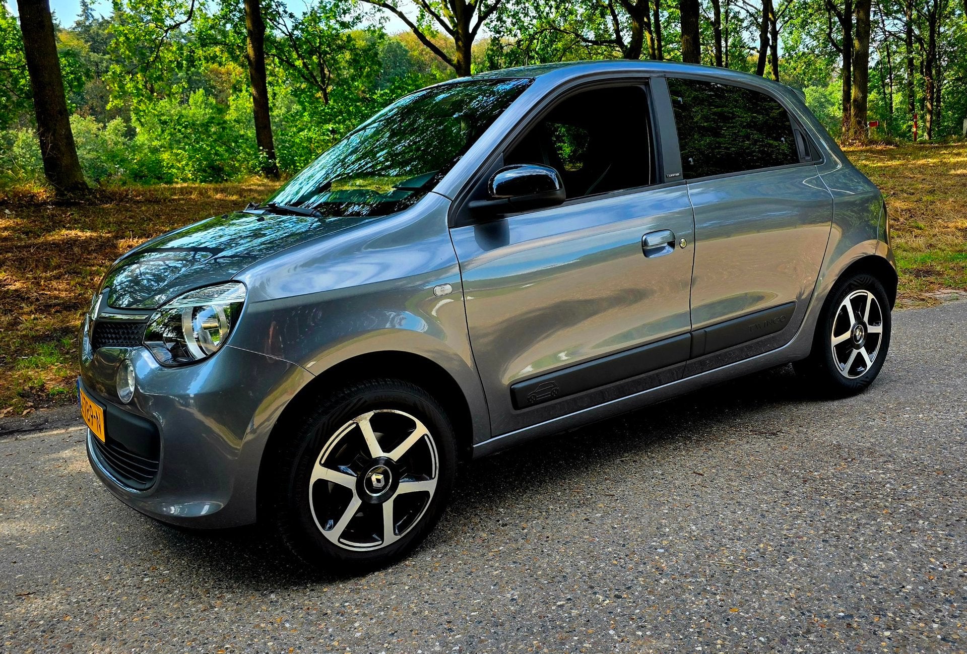 Renault Twingo 1.0 SCe Limited - NL Auto - 2e Eig - Airco -, Gebruikt, Euro 6, 840 kg, 4 stoelen