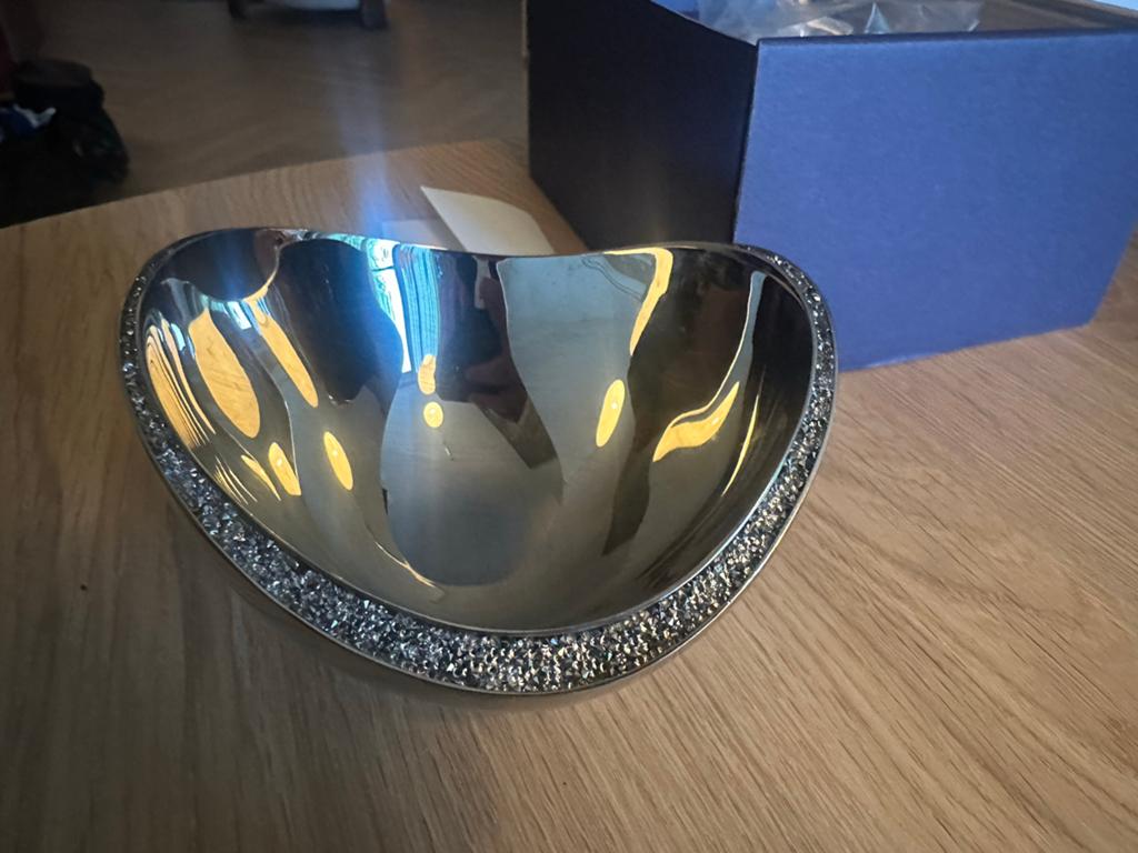 Swarovski Hartvormige Schaal met Kristallen Rand, Verzamelen, Swarovski, Zo goed als nieuw, Huisaccessoire, Ophalen of Verzenden