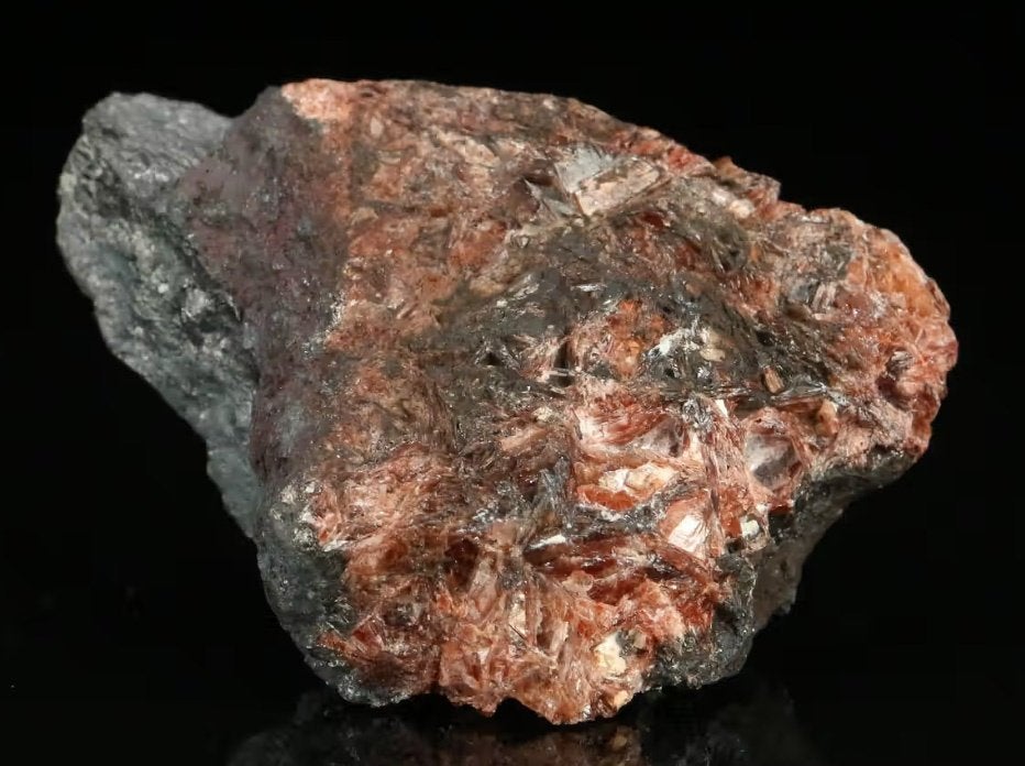 Zéér zeldzame MANGAAN-DIASPOOR uit de Wessels mijn., Ophalen of Verzenden, Mineraal