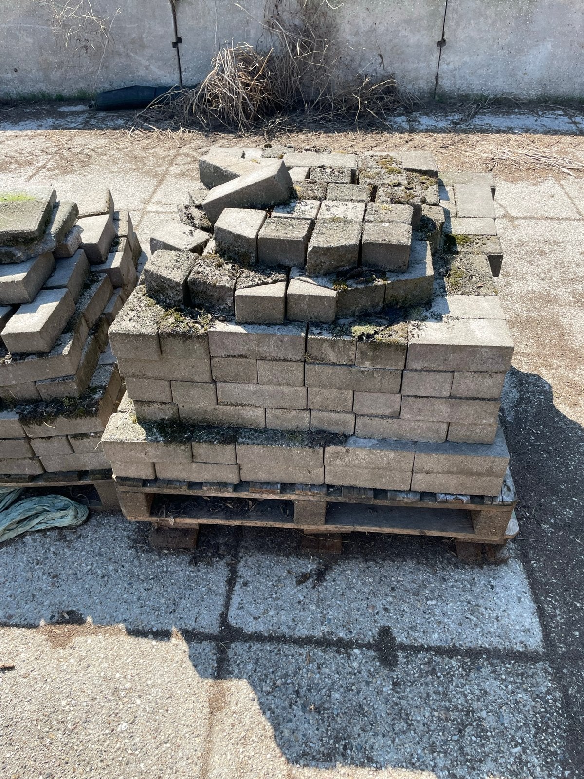 Gebruikte betonnen klinkers - Ideaal voor bestrating, Ophalen, Gebruikt, Klinkers, 10 m² of meer