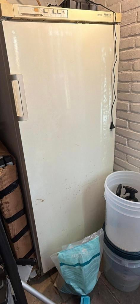 Goed werkende Miele diepvries met 6/7 lades, Vrieskast, Gebruikt, Minder dan 60 cm, Vrijstaand
