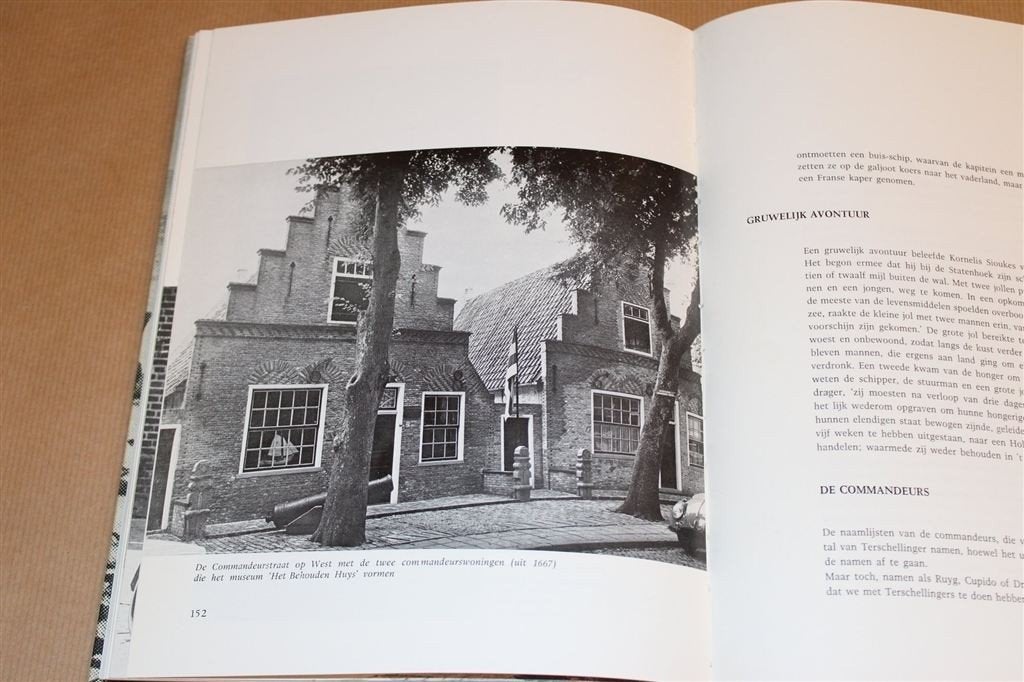Terschellinger Getij — Standaardwerk over het Eiland, Ophalen of Verzenden, Gelezen
