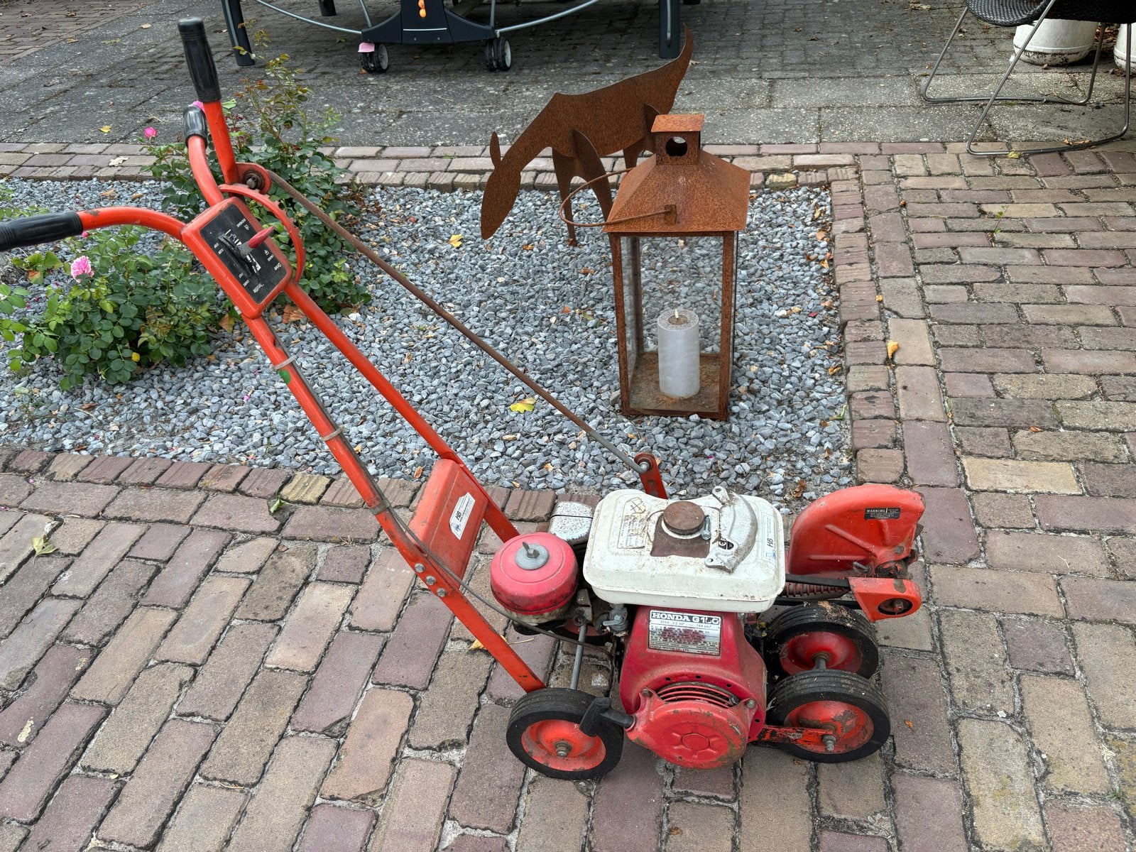 Bijna Antieke kanten snijder met Honda G150 motor, Ophalen, Gebruikt, Benzine-grasmaaier