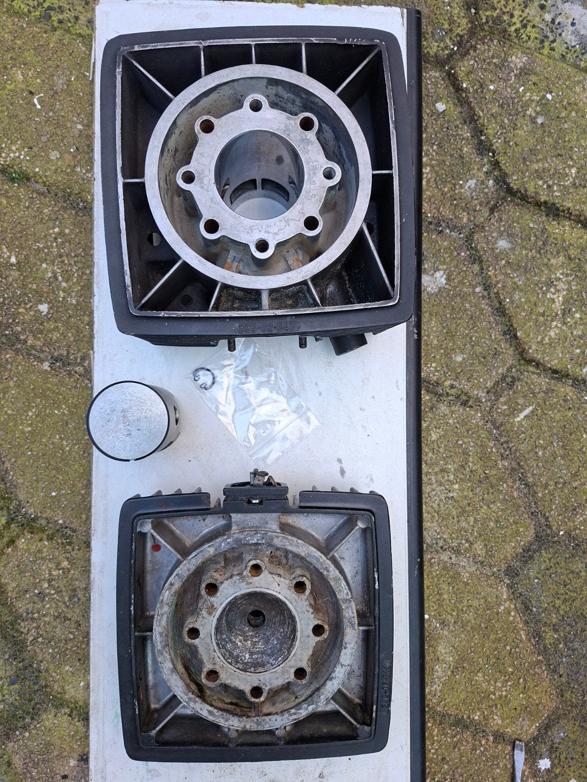 T.K waterkoeling 125cc 347 cilinderset., Fietsen en Brommers, Ophalen of Verzenden, Gebruikt, Cilinder