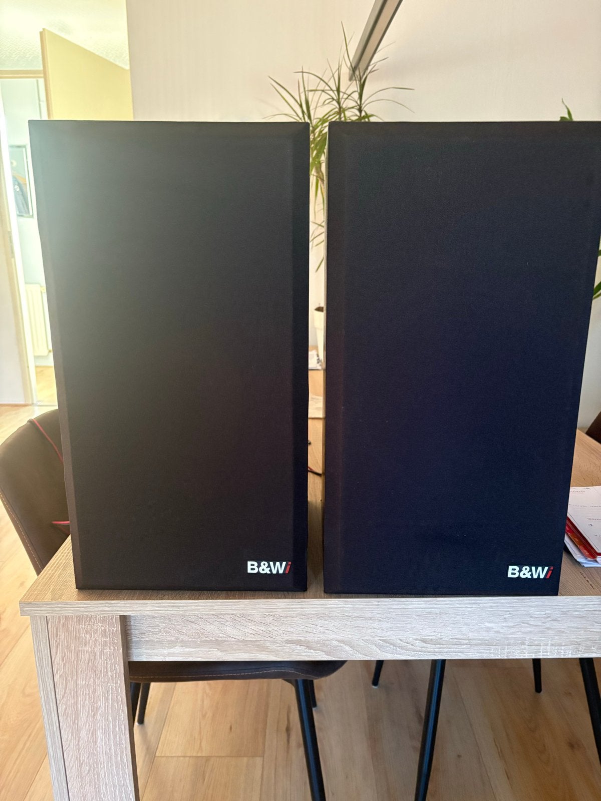 B&W DM110i Boekenplank Luidsprekers - Uitstekende Staat, Audio, Tv en Foto, Luidsprekers, Ophalen, Zo goed als nieuw, 60 tot 120 watt