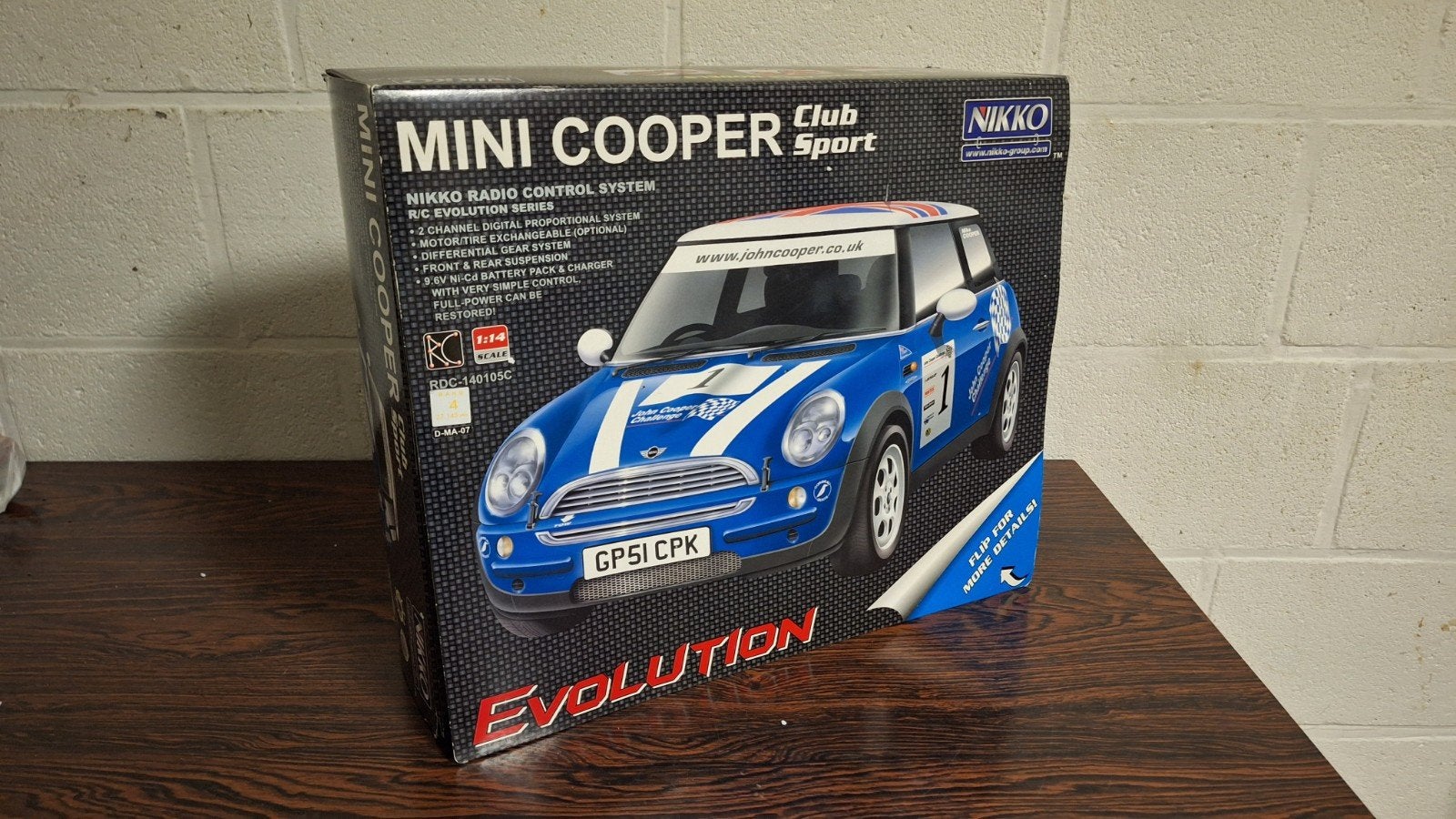 Nikko Mini Cooper Club Sport Evolution RC Auto 1:14 (NOS), Elektro, Schaal 1:14, Nieuw, Ophalen of Verzenden