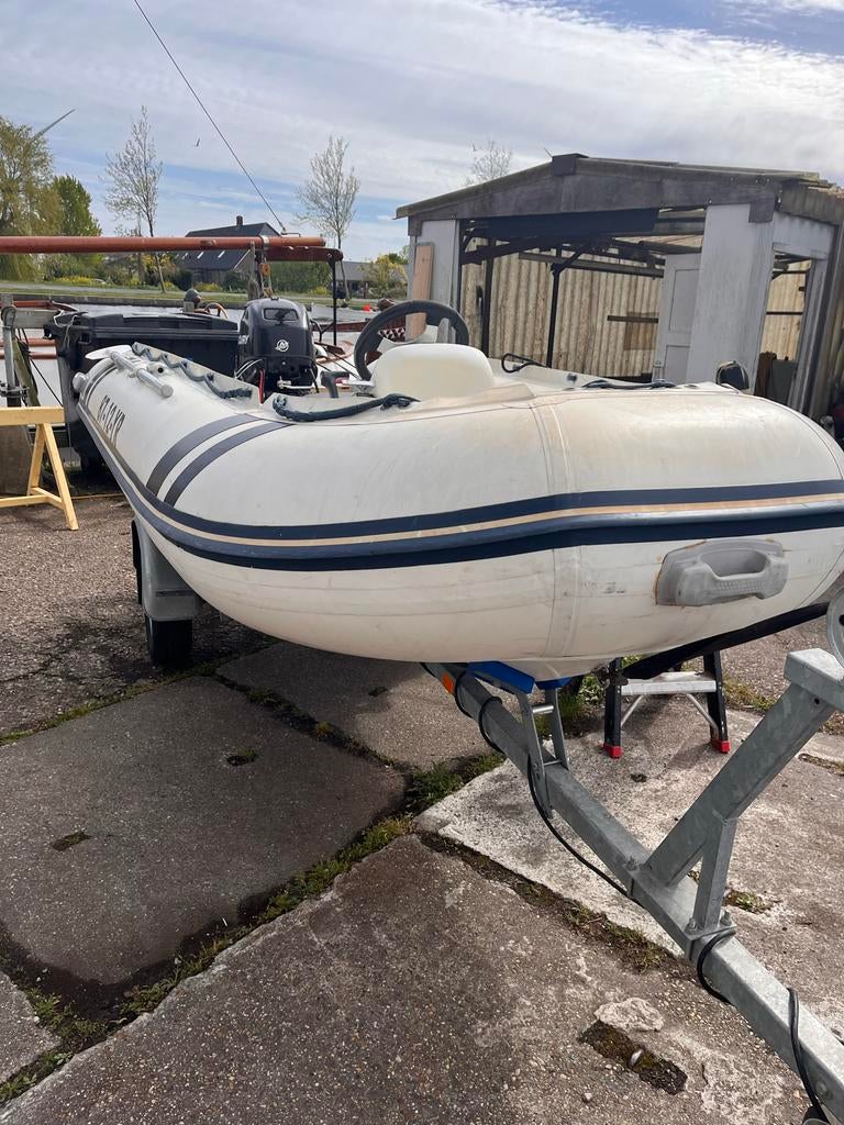 Suzumar rubberboot met motor, trailer en accessoires, Watersport en Boten, Rubberboten, Gebruikt, Overige materialen, Benzine