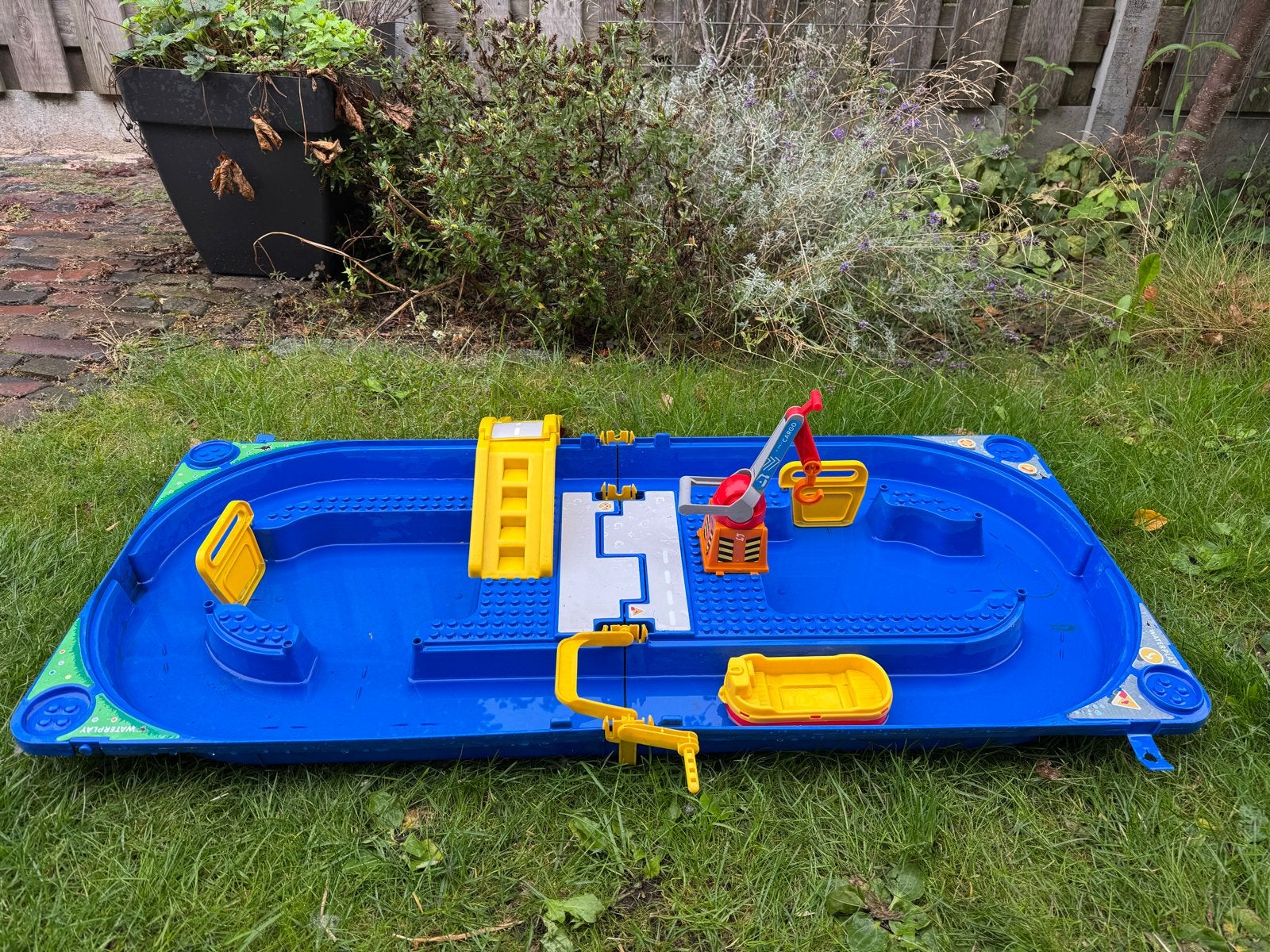 Waterplay waterbaan met kraan en bootje, Ophalen, Gebruikt