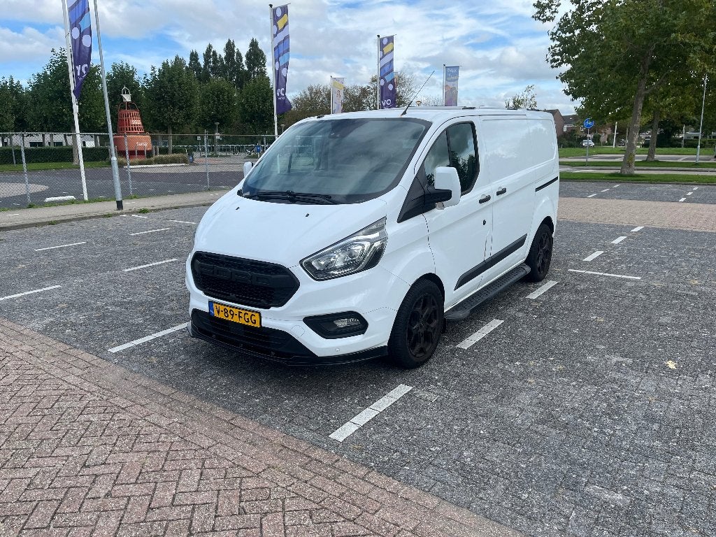 Ford Transit Custom GB 2.0 Tdci 130PK 300 L1h1 Automaat 2018, Auto's, Stof, 1995 cc, 4 cilinders, 14 km/l