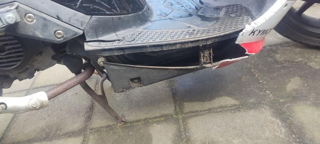 Kymco Super 8 Kap, Treeplank en Zijscherm Gezocht, Ophalen of Verzenden