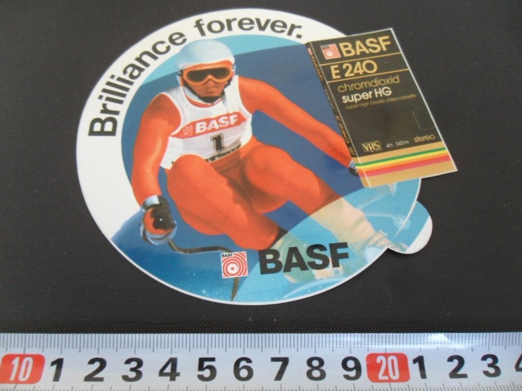 sticker BASF E240 VHS  Brilliance forever  Ski, Ophalen, Zo goed als nieuw