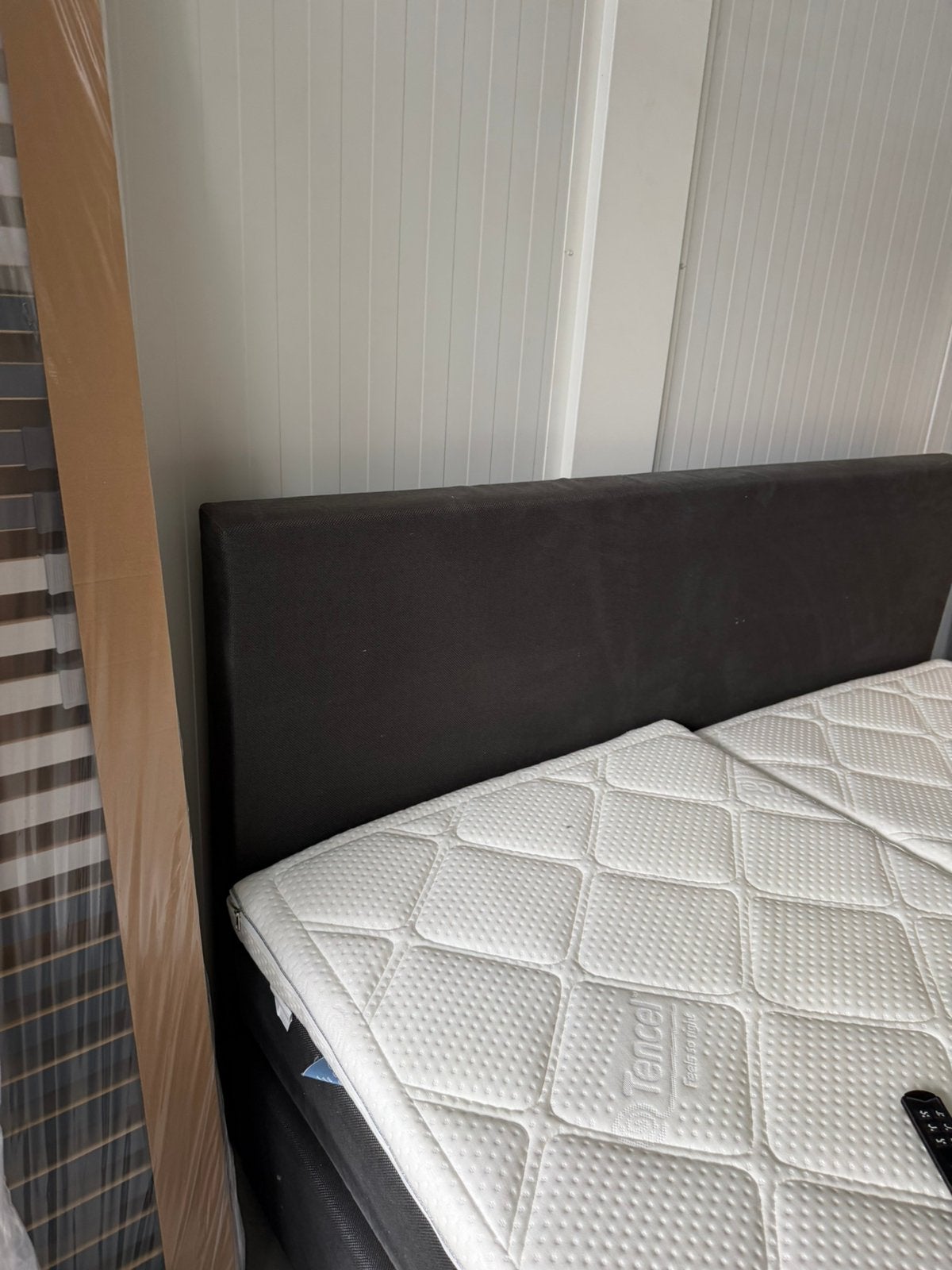 Eastborn boxspring, Ophalen, Gebruikt, 210 cm, Tweepersoons