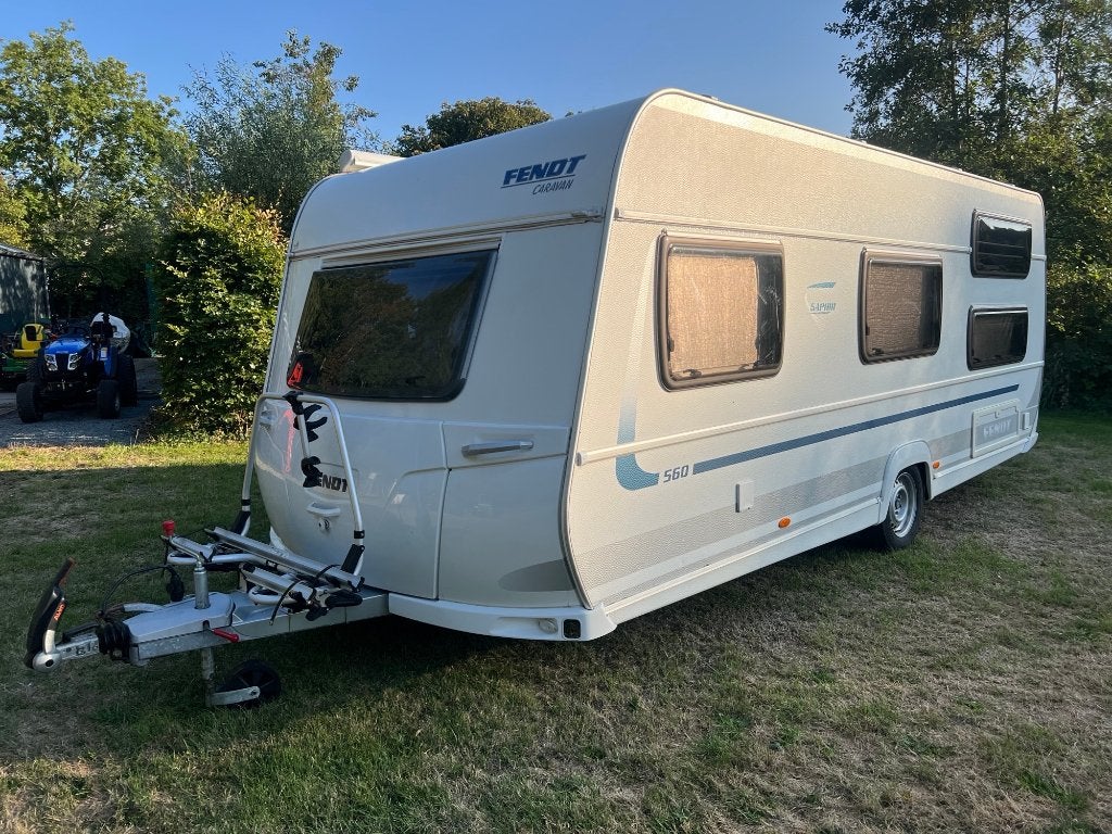 caravan fendt saphir 560 SKM, Rondzit, Kachel, Dwarsbed, Particulier