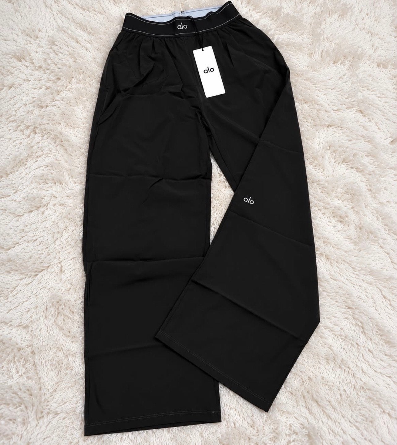 Alo Yoga High-Waist Airbrush Legging Zwart, Maat 38/40 (M), Zwart, Nieuw, Ophalen of Verzenden