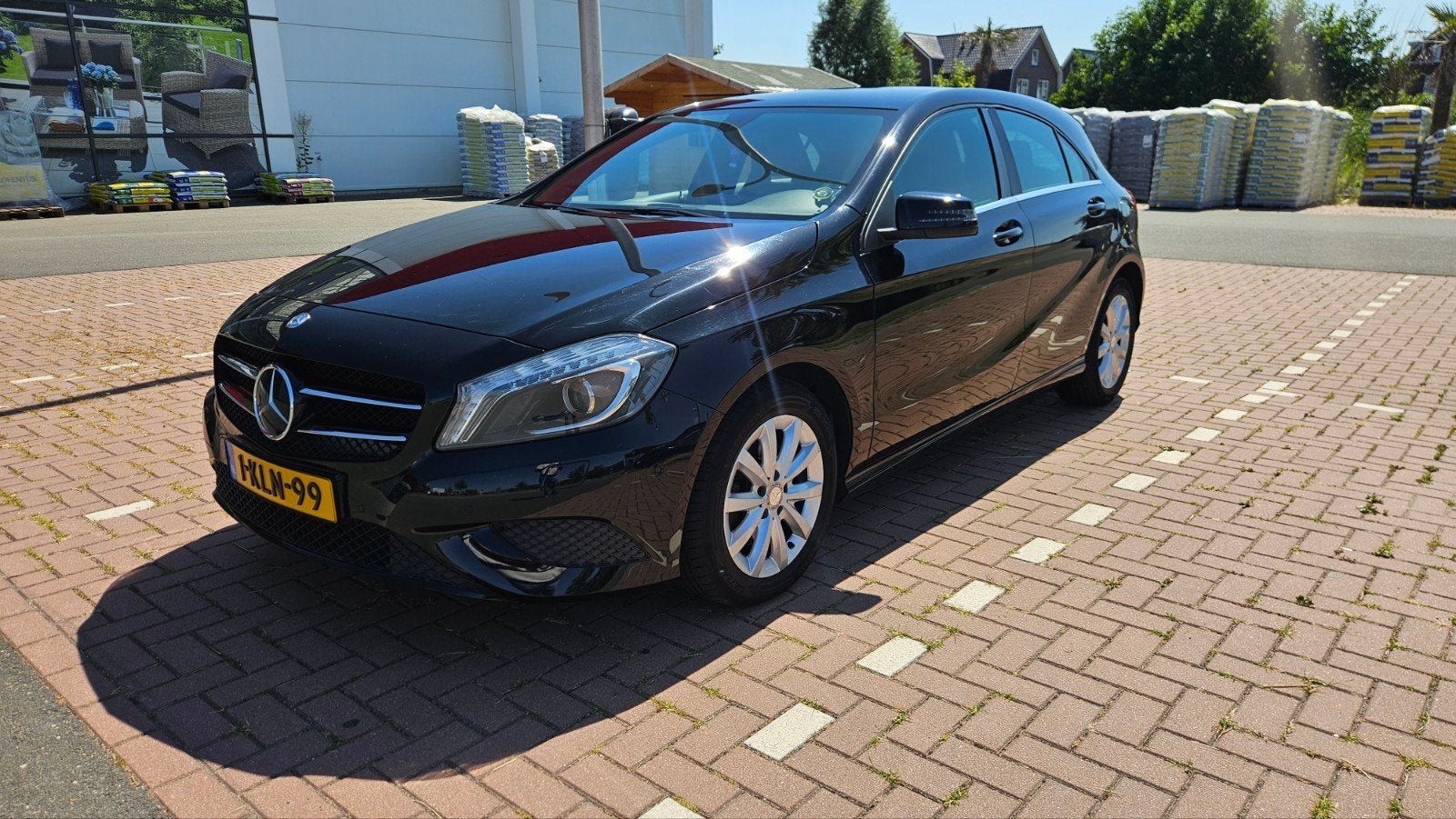 Mercedes-Benz A-Klasse A180 1.6 Blue EFF Aut7 2013 Zwart, Auto's, Mercedes-Benz, 4 cilinders, Leder en Stof, 1200 kg, 19 km/l