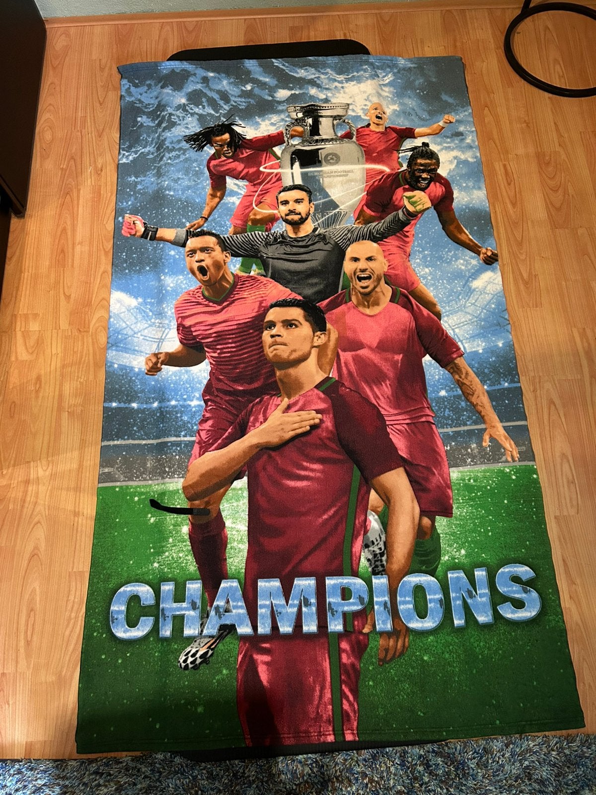 Voetbal handdoek groot ronaldo messi, Ophalen of Verzenden, Zo goed als nieuw, Bal