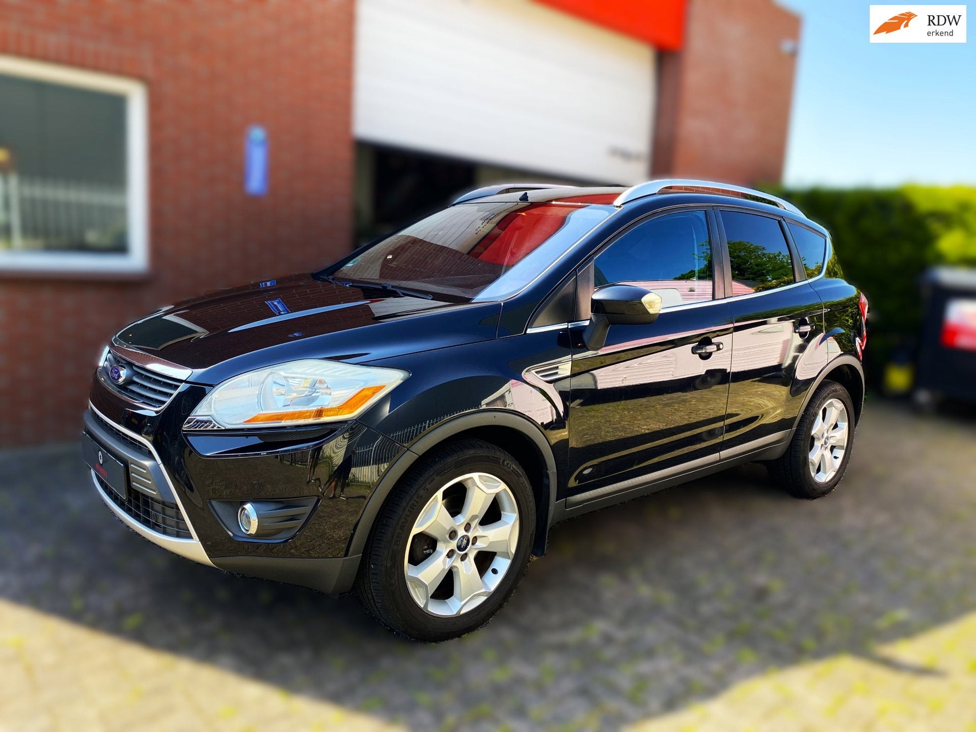 Ford Kuga 2.5T AUT. 200pk/Leer/Cruise/Stoelverw., Auto's, Ford, Automaat, Gebruikt, Zwart, 1553 kg